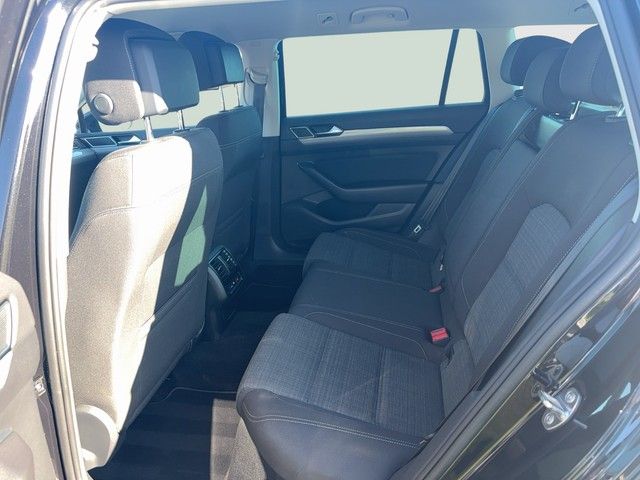 Passat Variant TDI Business Navi AHK ACC LED