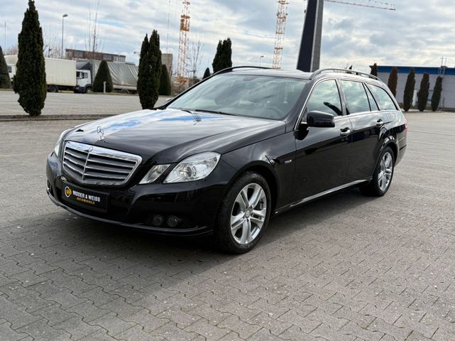 Mercedes-Benz E 220 CDI AUTOMATIK/NAVI/LEDER/AHK/STZHZG/TEMP/M