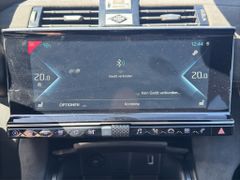 Fahrzeugabbildung DS Automobiles DS 7 Crossback 1.6 E-Tense 300 Performance Line