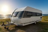 Hobby Wohnwagen De Luxe Edition 560 KMFE mit Vorzelt