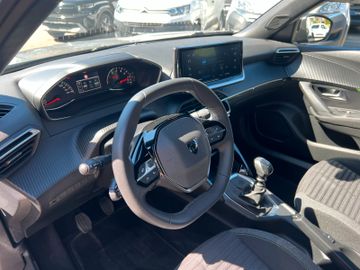 Peugeot 2008 - 12
