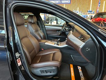 BMW M550 *Vollausstattung*HeadUP*4-ZONEN*AHK*LEDER*