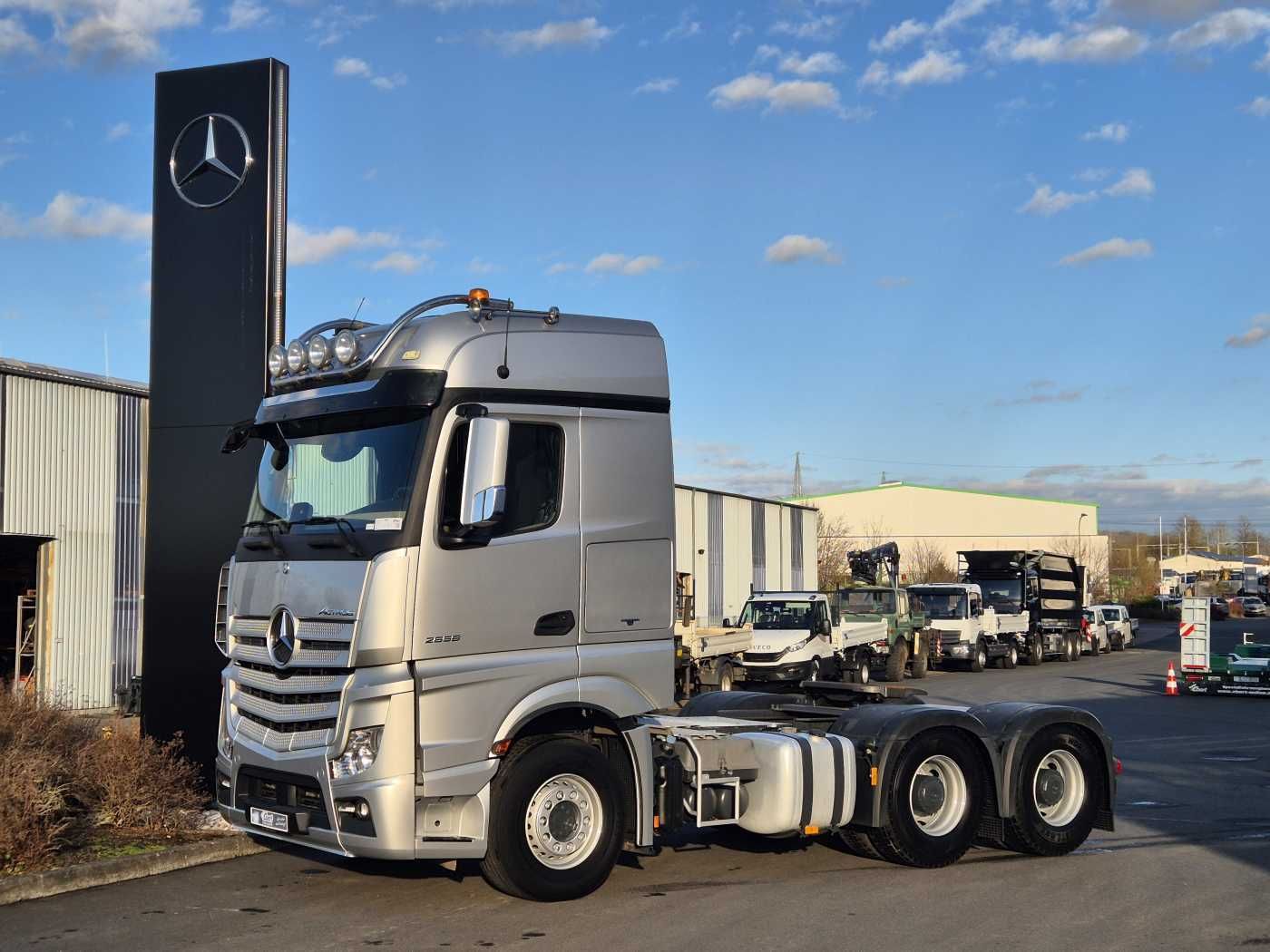 Fahrzeugabbildung Mercedes-Benz Actros 2658 LS 6x4 Turbo Retarder 120t BigSpace