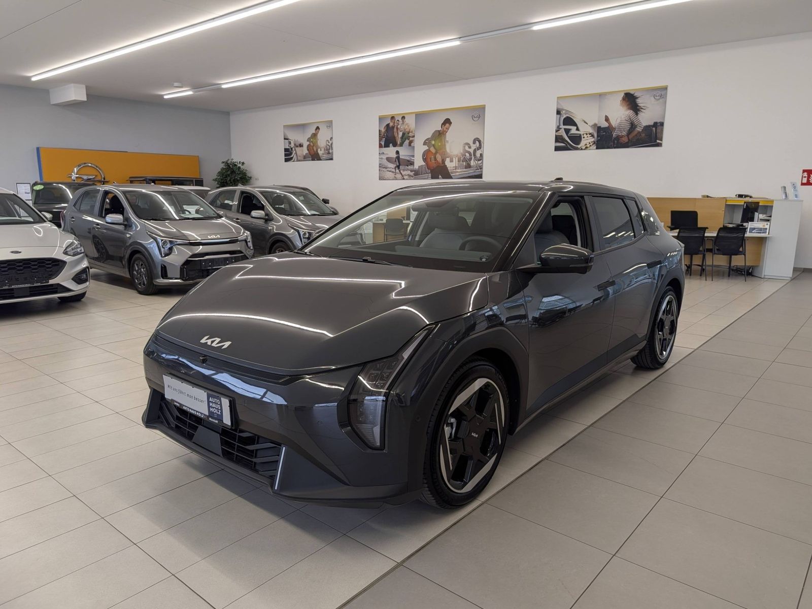 KIA EV4