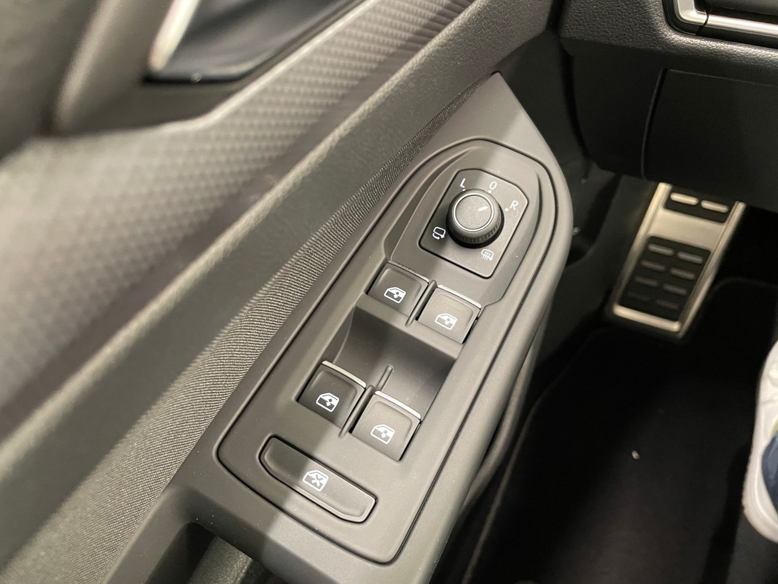 Golf VIII Active 1.5 TSI KLIMA NAVI PDC