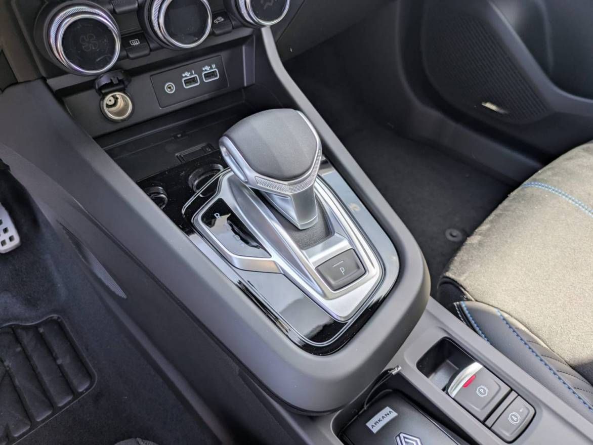 Fahrzeugabbildung Renault ARKANA ESPRIT ALPINE Mild Hybrid 160 EDC