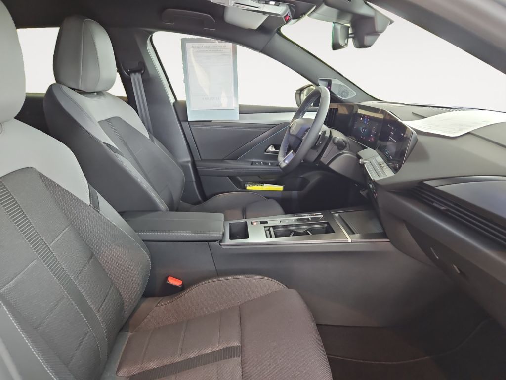 Fahrzeugabbildung Opel Astra Hybrid 107 kW Ultimate (L)