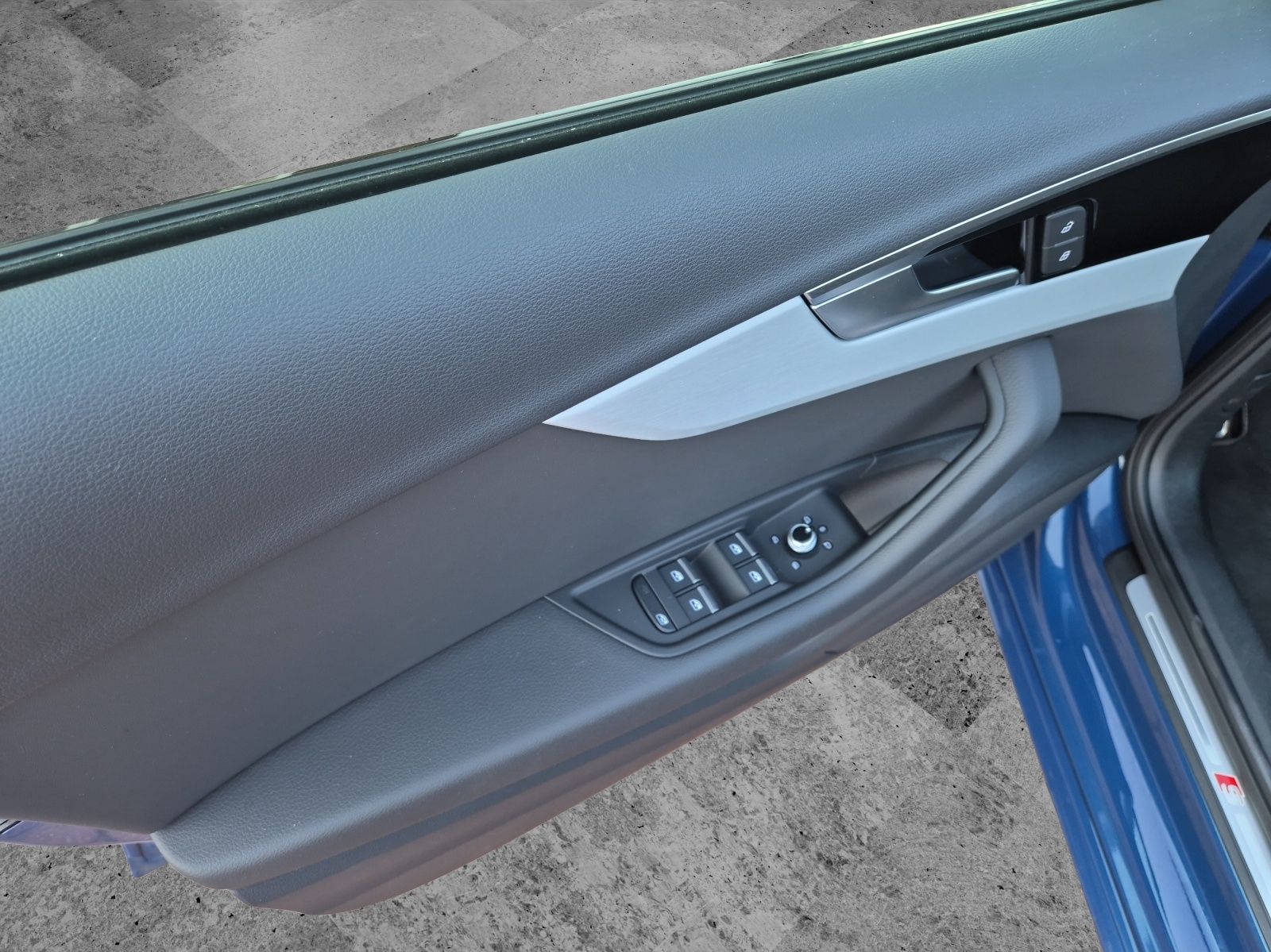 Fahrzeugabbildung Audi A4 Avant 40 TDI quattro S-line S-tronic Matrix A