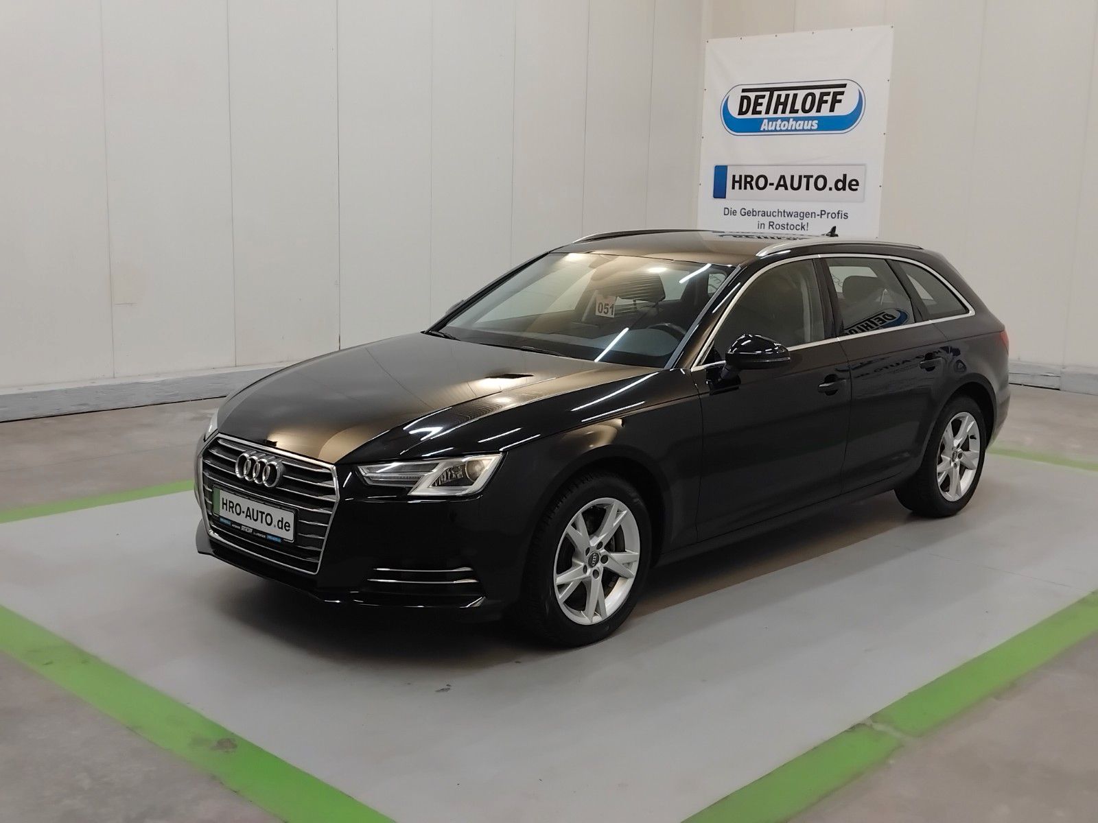 Audi A4 (06/2026, Benzin)