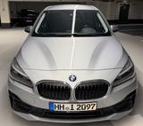 BMW 218 Gran Tourer 218i Advantage  - silberne BMW 218 Gran Tourer