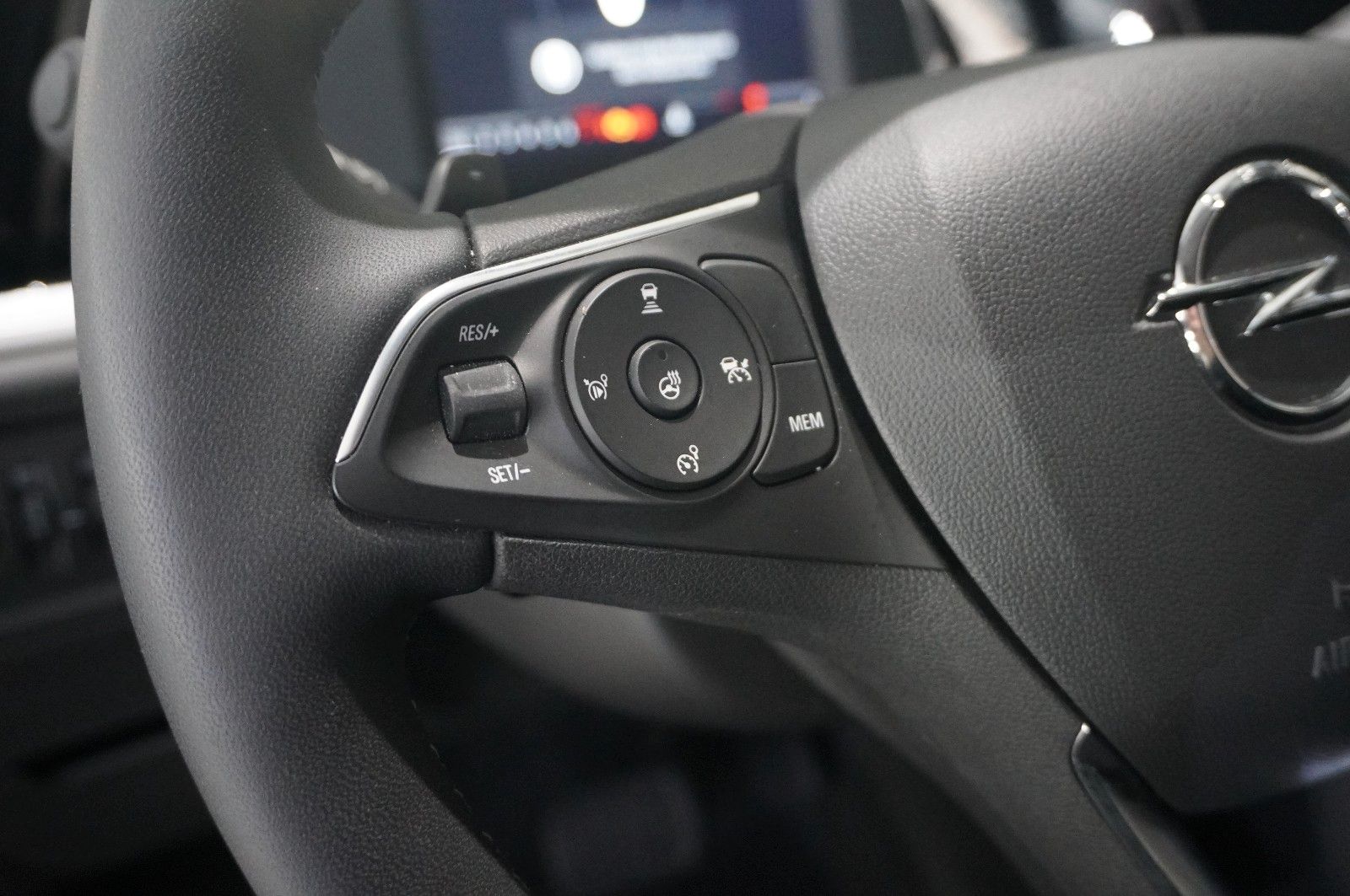 Fahrzeugabbildung Opel Grandland (X) 1.2T ENJOY NAVI/LED/KAMERA/SH/DAB+