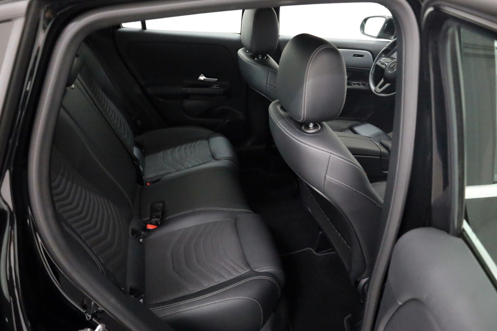 Fahrzeugabbildung Mercedes-Benz GLA 200 d, Style T.Leder,Navi,LED,SH,Kamera,DAB