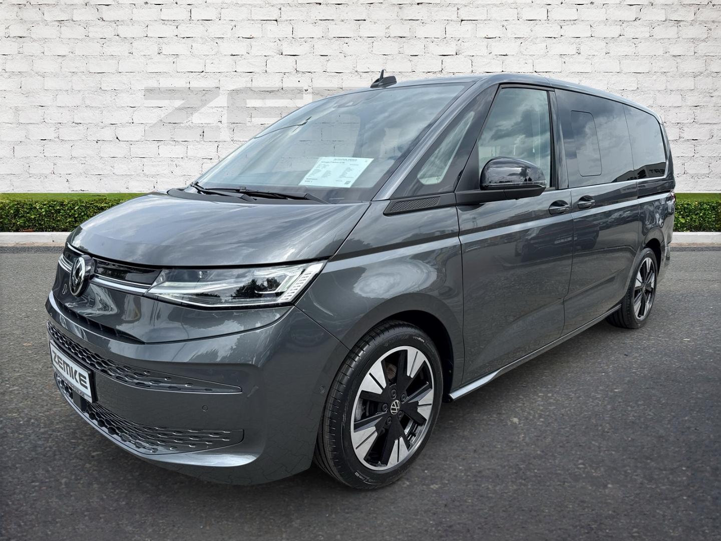 Volkswagen T7 Multivan 2.0 TDI Life lang StandHZG AHK-klapp