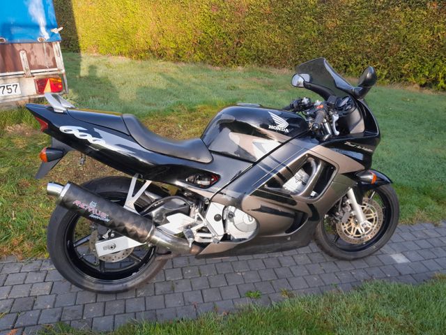 Honda CBR 600 F PC 31 m.Umbau