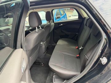 Ford Focus - 11