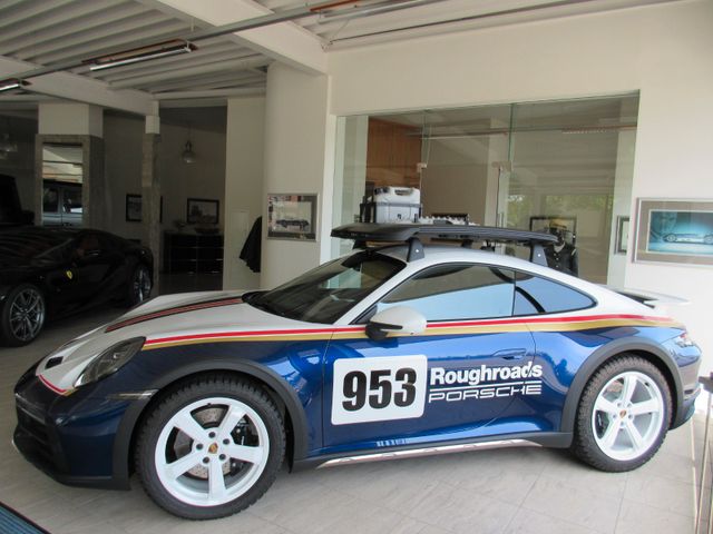 Porsche 992 Dakar Rallye Design Burmester