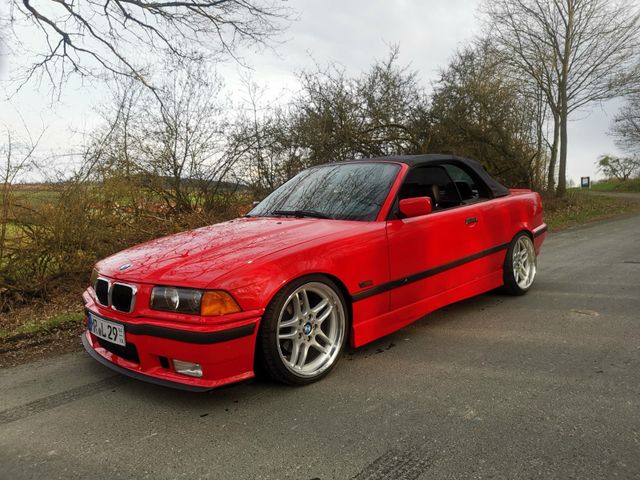 BMW e36 Cabrio M Paket 320i M50 ab Werk Leder