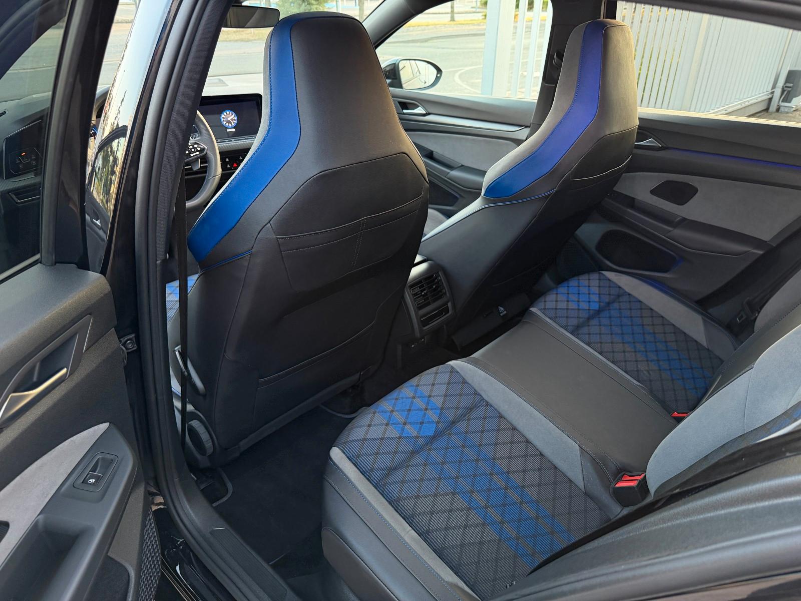 Volkswagen Golf VIII R 4Motion PANO*ACC*SOUND*LANE*SIDE*LED, миниатюра 10
