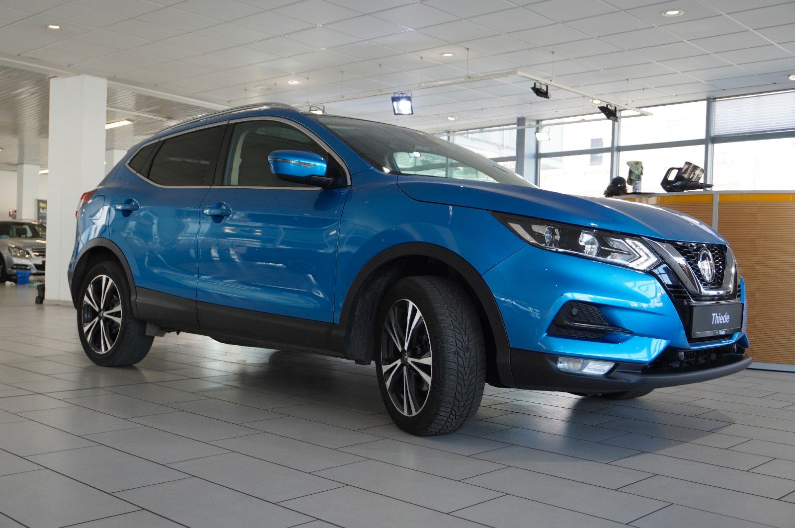 Fahrzeugabbildung Nissan Qashqai  1.3 DIG-T N-WAY NAVI/LED/KAMERA/SHZ/DAB