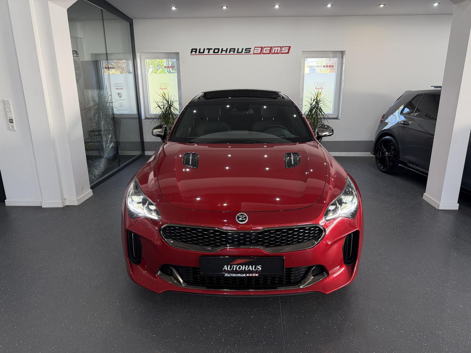 Kia Stinger GT 4WD*LED*NAVI*PANO*RFK*H-UP*
