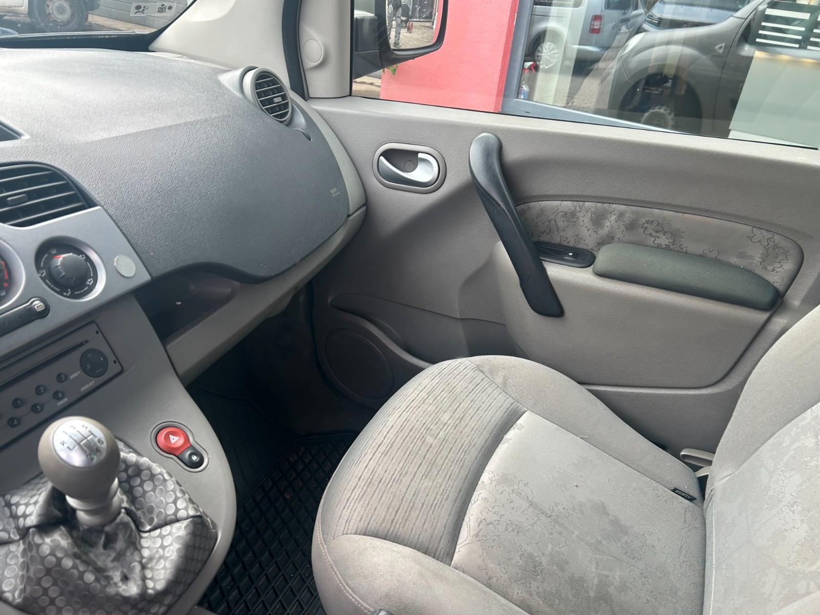 Renault Kangoo 2009 — photo 12
