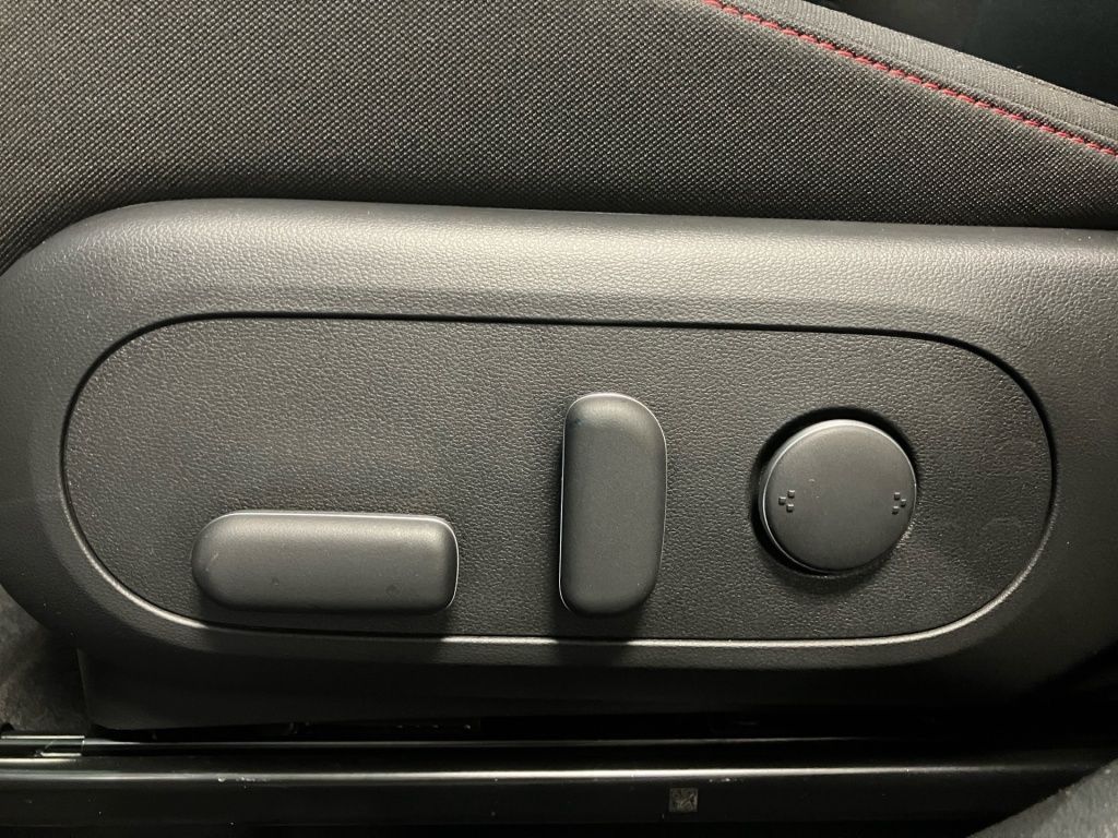 Fahrzeugabbildung Hyundai KONA EV 2WD 65kWh N Line 2xKlima 4xElSitz ACC