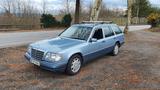 Mercedes-Benz E 300 TD 7 Sitzer  - Mercedes-Benz E 300: 300td
