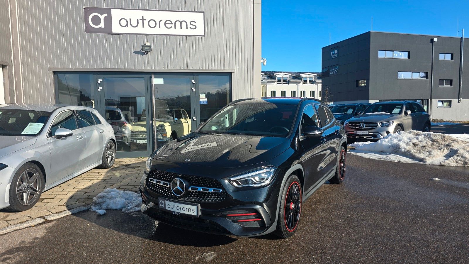 MERCEDES-BENZ GLA 200*AMG*EDITION1*ASSIST*AMBIENTE*