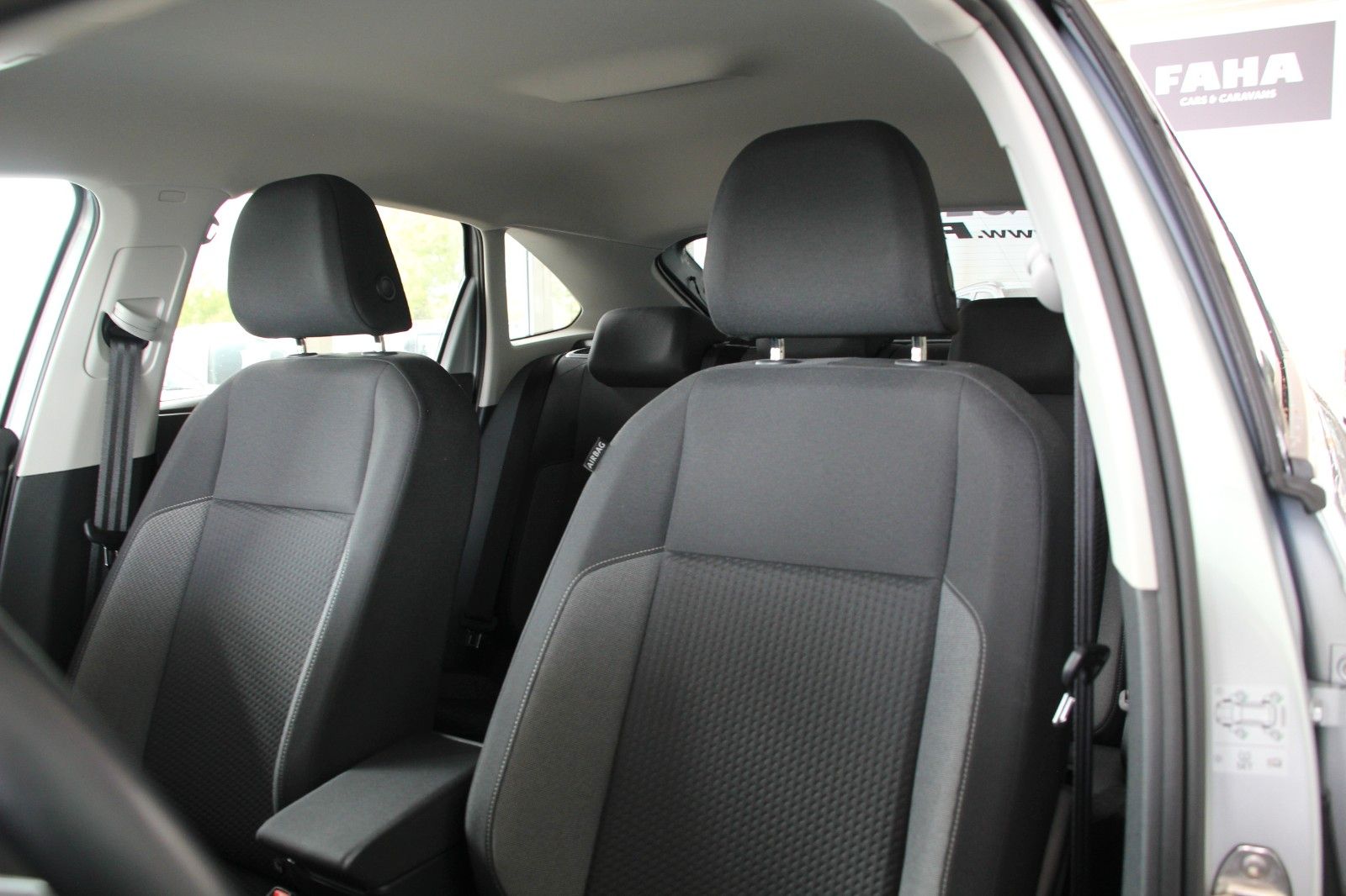 Fahrzeugabbildung Volkswagen Taigo 1.0 TSI Life