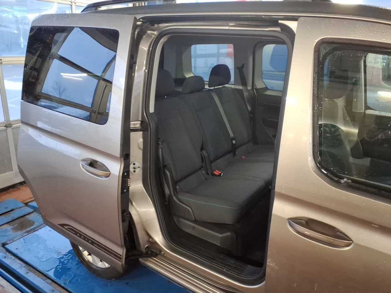 Volkswagen Caddy - Bild 11