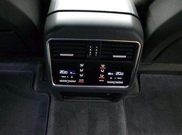 Porsche Cayenne - 7