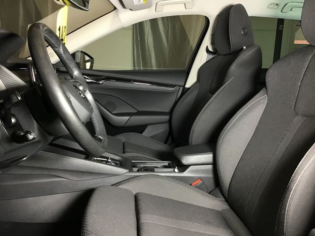 Fahrzeugabbildung Skoda Octavia Clever 2.0 TDI Combi DSG/Navi/ACC/Kamera