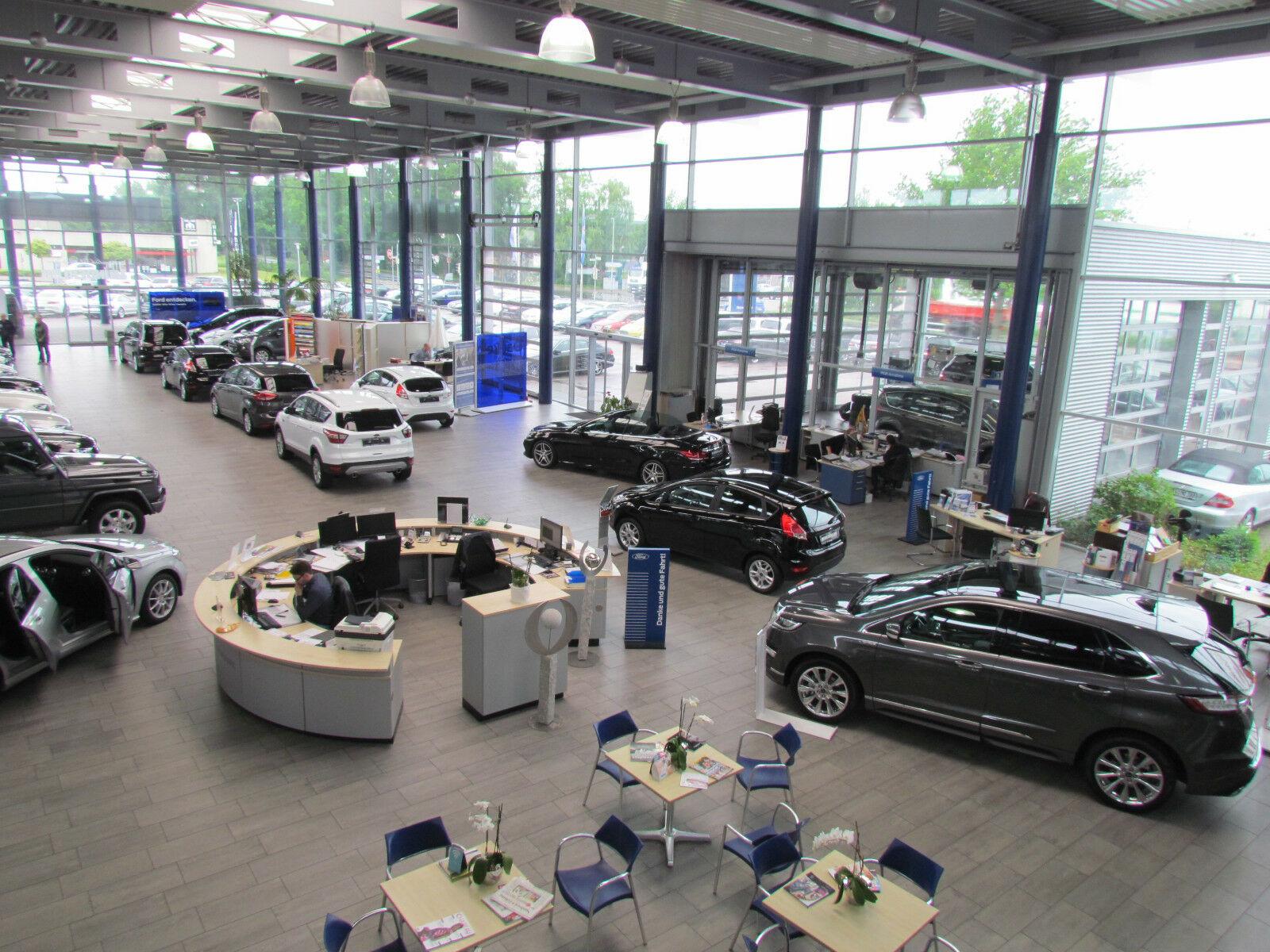 showroom-image-top