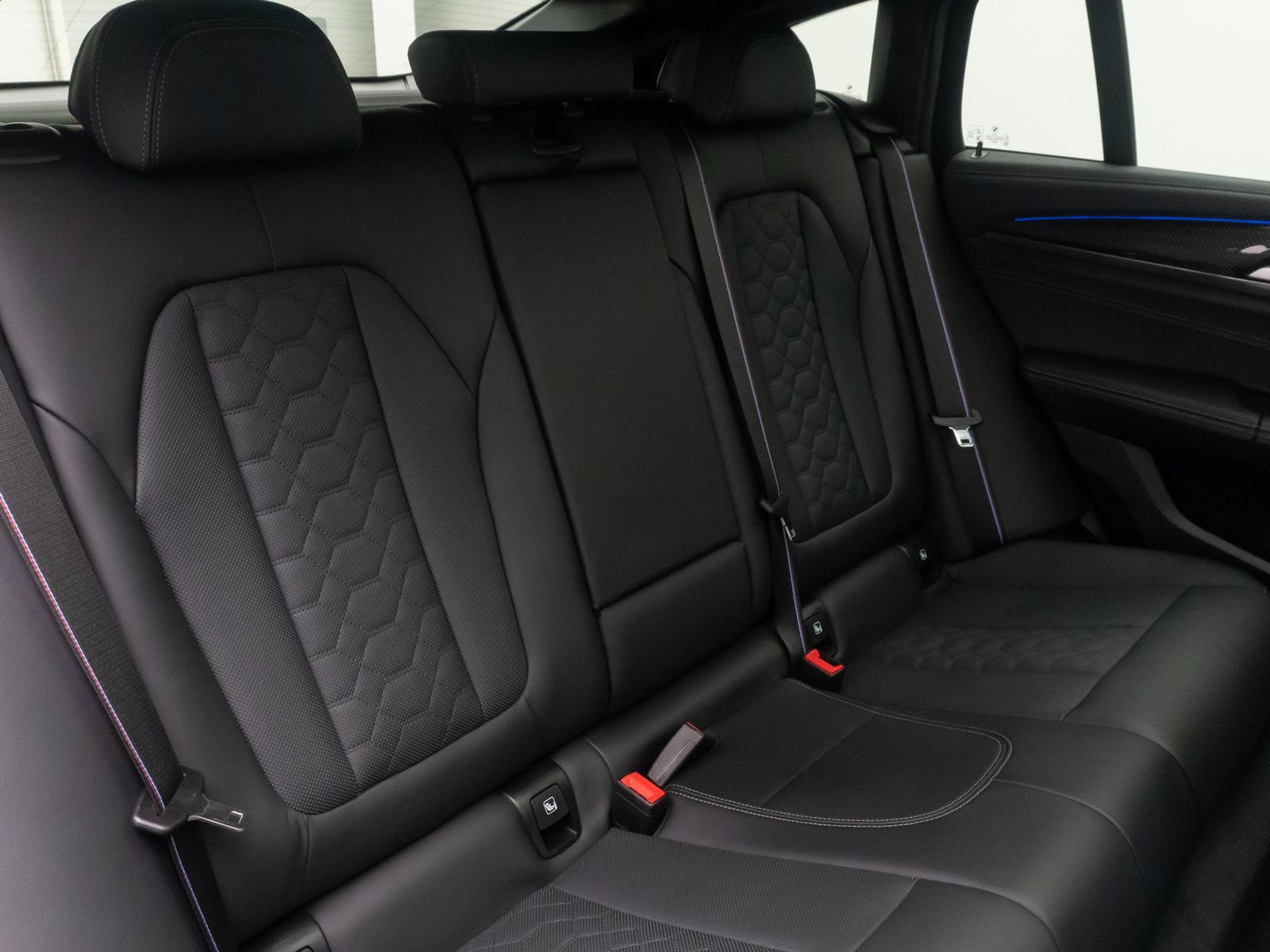 Fahrzeugabbildung BMW X4 M Competition M Driver&acute;s 360&deg;DAB Panorama 21"