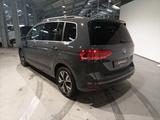 Volkswagen Touran 1.5 TSI Highline LED|Navi|PDC|Sitzhz|ACC - VW Touran Gebrauchtwagen in Augsburg