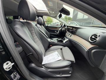 Mercedes E 300 - 12