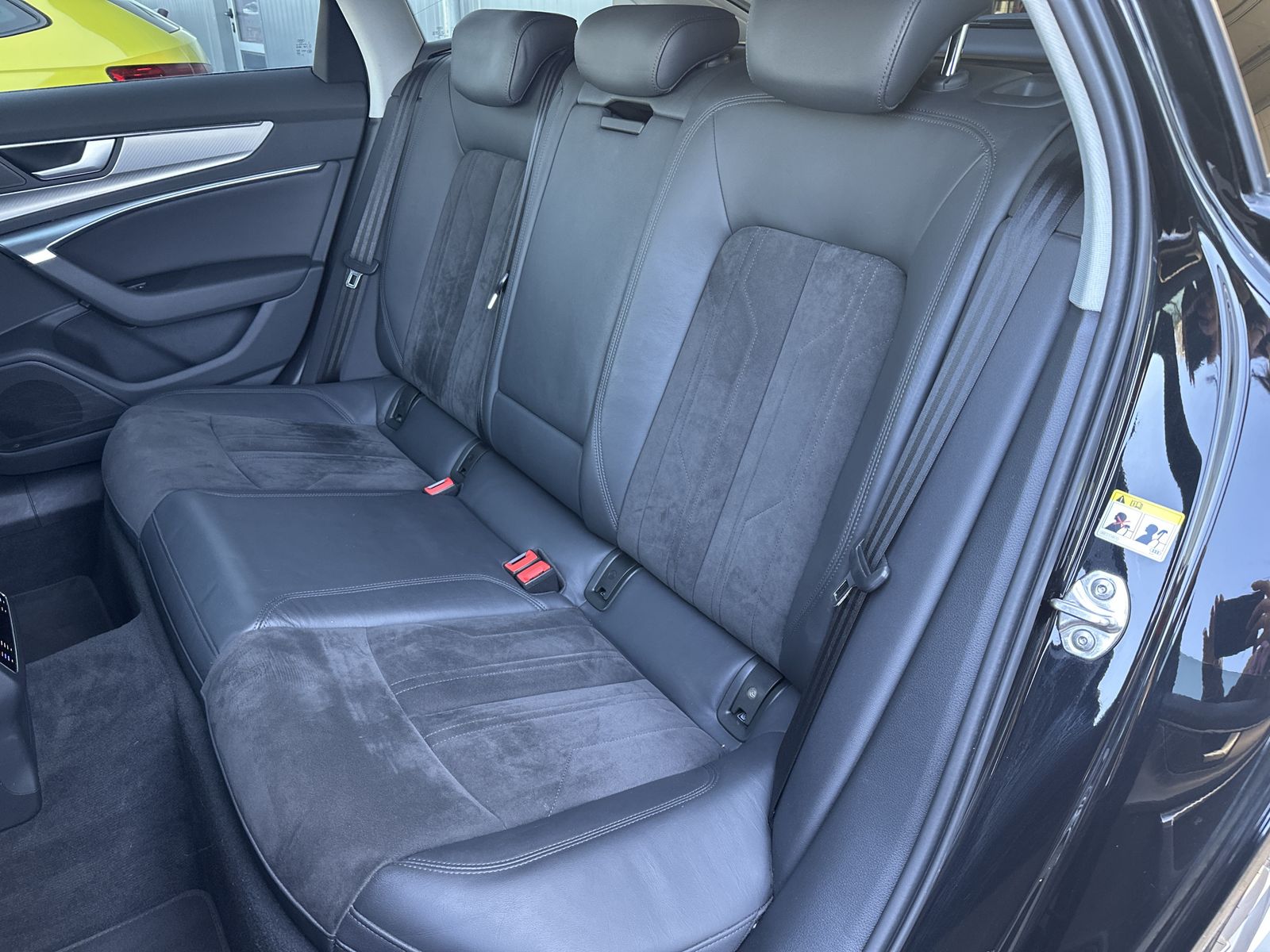 Fahrzeugabbildung Audi A6 Avant 40 TDI Sport NAV+LED+ACC+AHK+VCOCK+18ZO