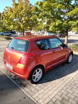 Suzuki Swift, Zuverlässiges Fahrzeug in te... - Suzuki Gebrauchtwagen in Kassel