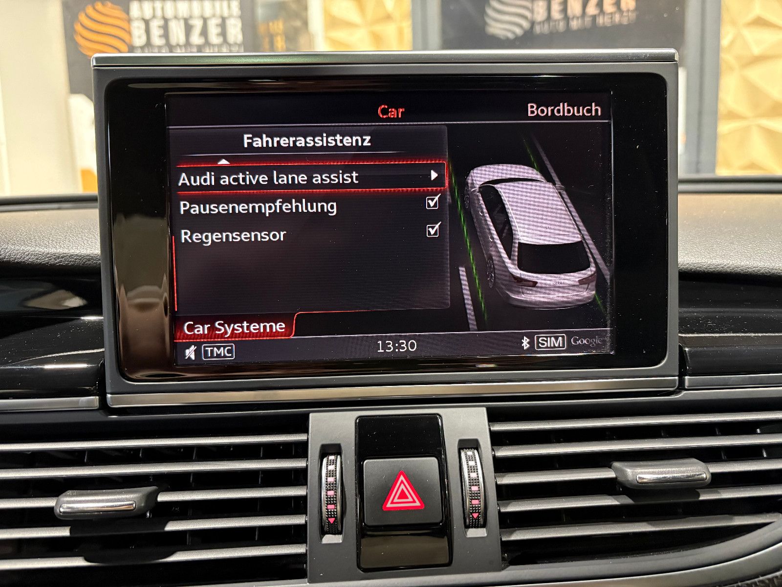 Fahrzeugabbildung Audi RS6 Avant 4.0 TFSI quattro performance/RAUTE/360