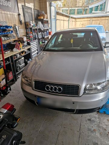 Audi A4 mit Tüv