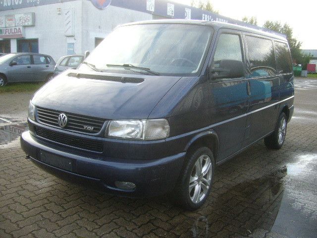 Volkswagen T4 Caravelle 2.5 TDI 75kW