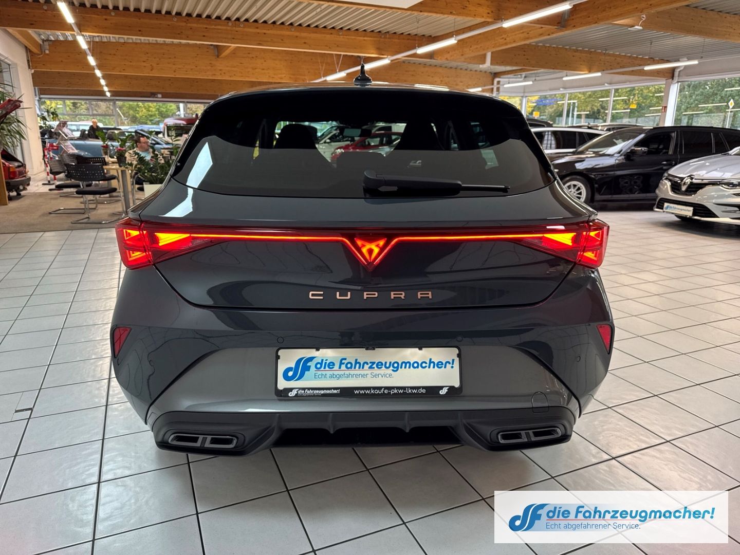 Fahrzeugabbildung CUPRA Leon 1.5 eTSI 110 kW neues Modell*DSG*Digi C*Mem