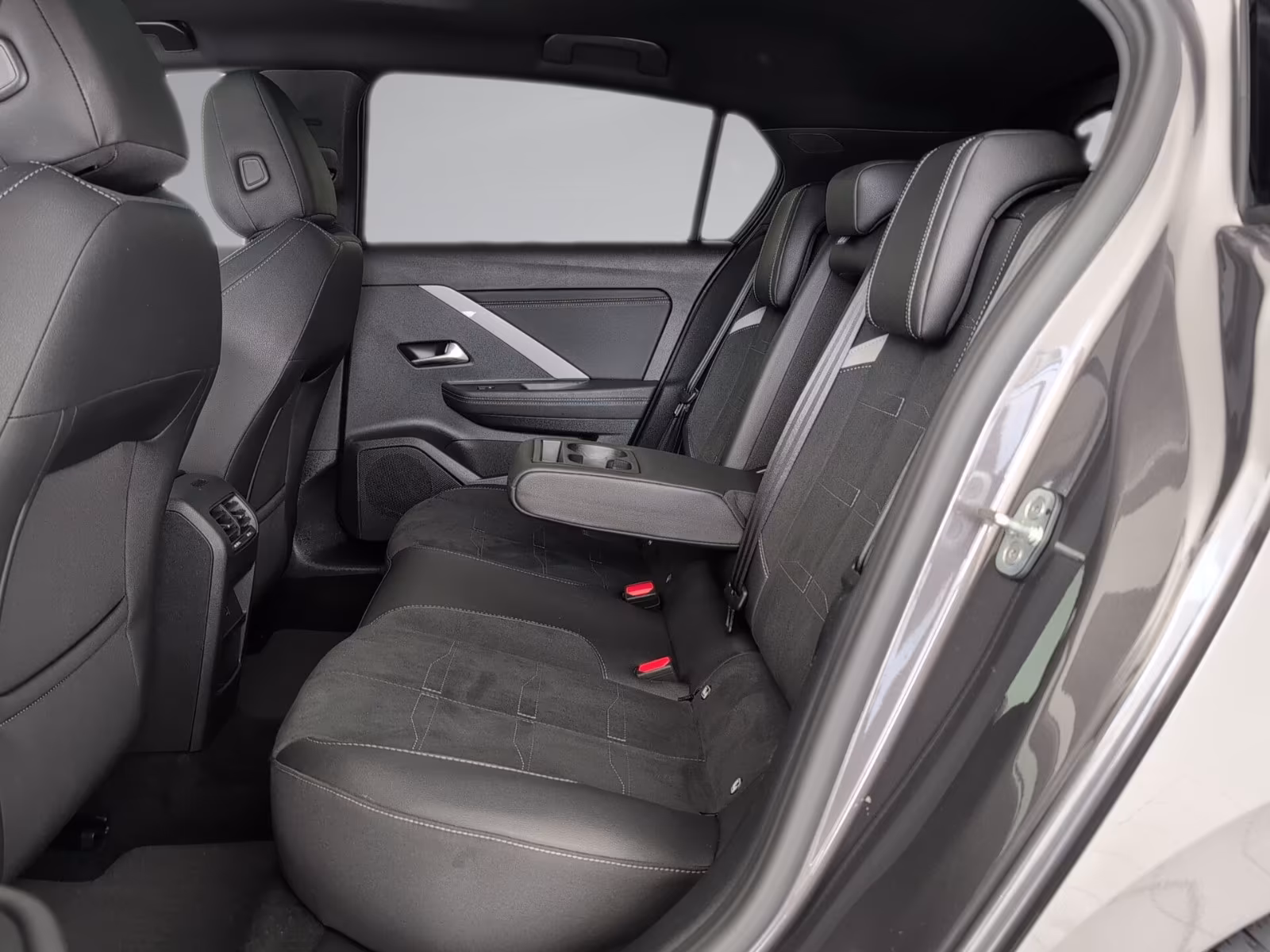 Opel Astra AT8 GS Navi S-Dach HuD IntelliLux ACC, миниатюра 16
