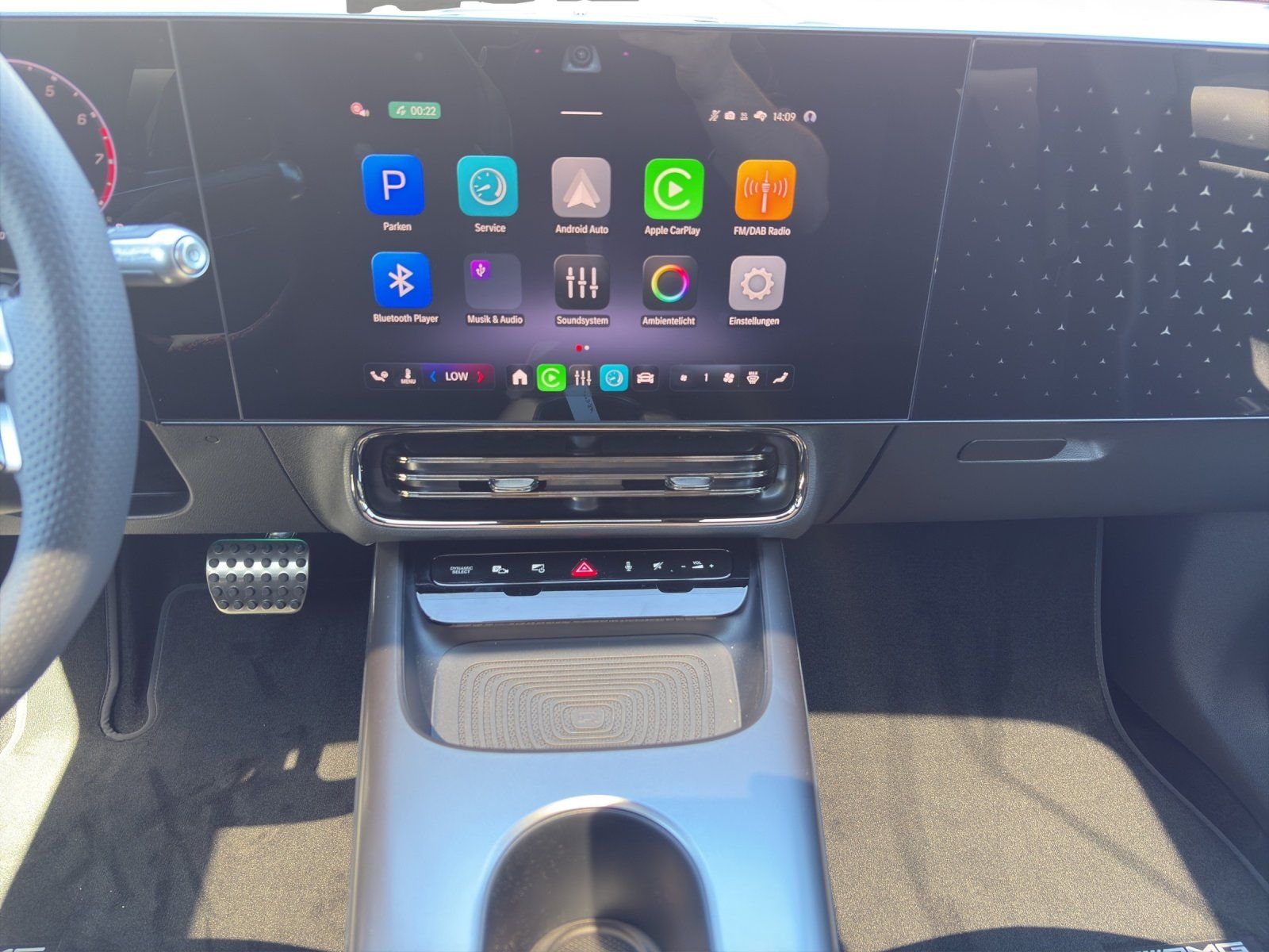 Fahrzeugabbildung Mercedes-Benz NEW! AMG Pano Memory Kamera Ambiente Totwinkel