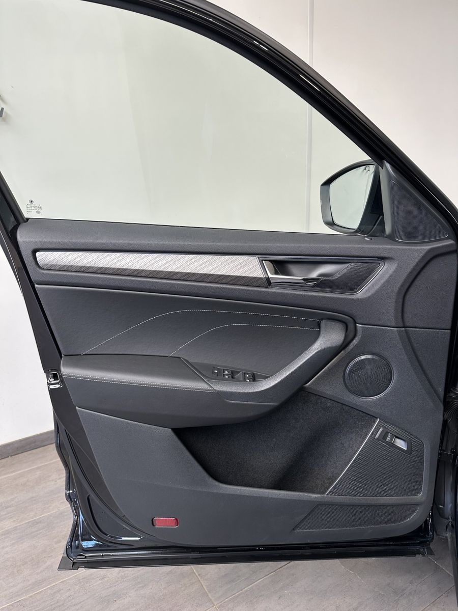 Fahrzeugabbildung SKODA Kodiaq 2.0 TDI DSG Style NAV+MATRIX+ACC+AHK+18ZO