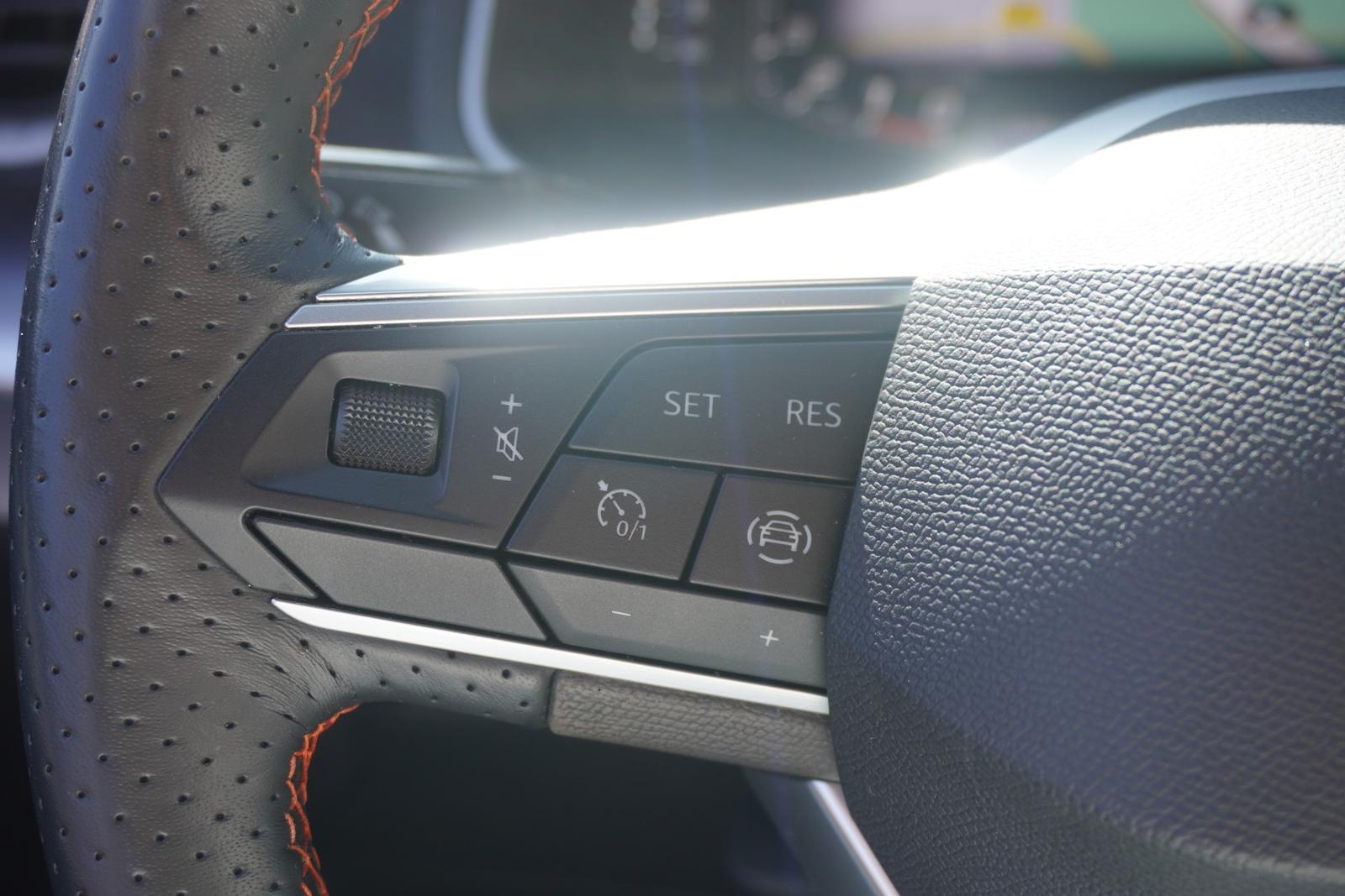 SEAT Ibiza 1.0 TSI FR LED Navi PDC Android Apple DAB, миниатюра 26