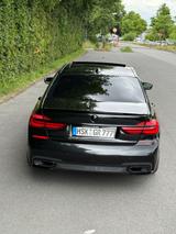 BMW 740LdxDrive-M-Paket-Chauffeur Assistent-sky-Voll - : Limousine, Chauffeur