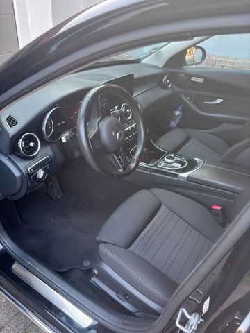 MERCEDES-BENZ Mercedes Benz C 220d