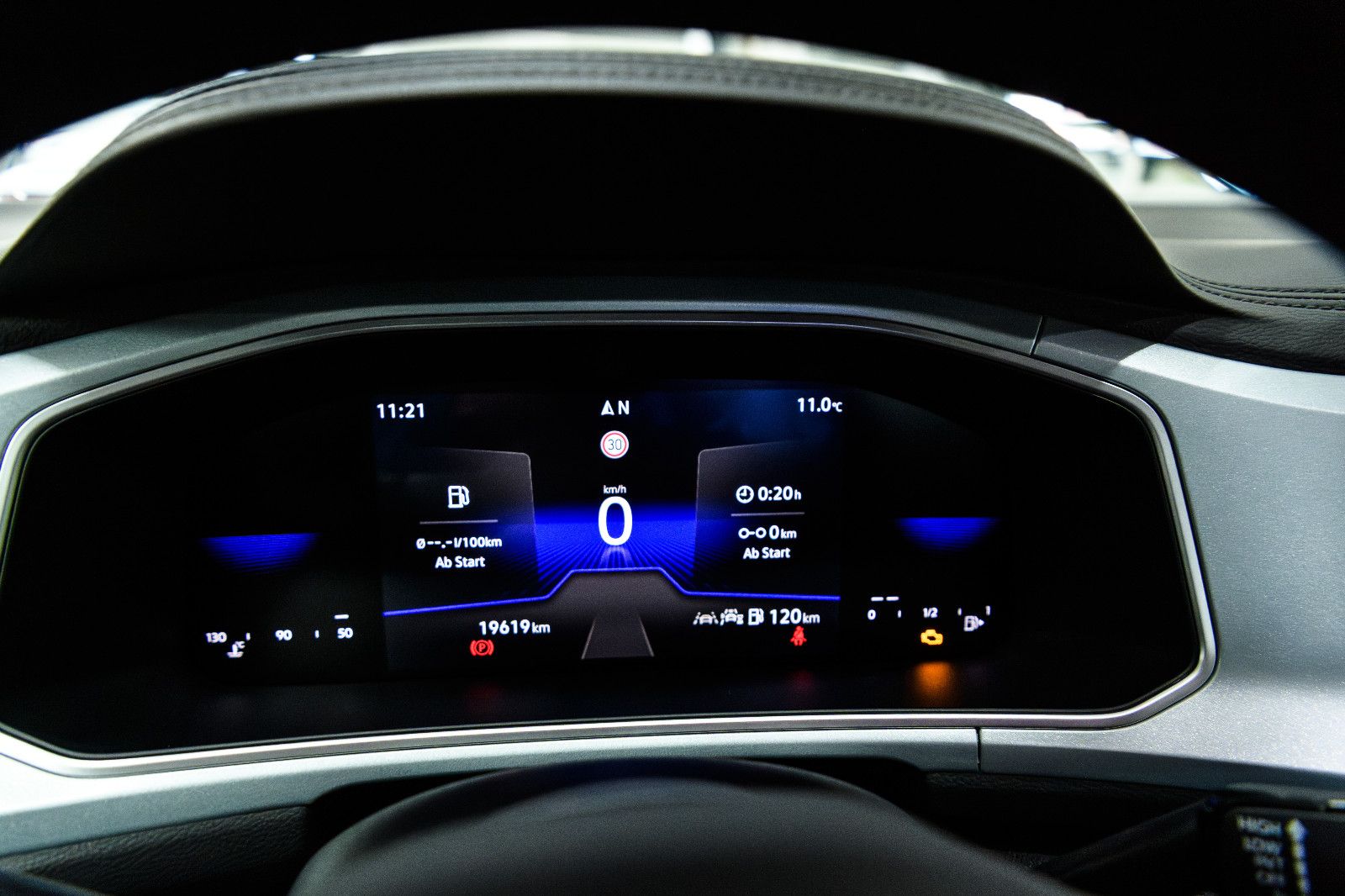 Fahrzeugabbildung Volkswagen T-Roc Goal 1.0 TSI LED+NAVI+ACC+APP