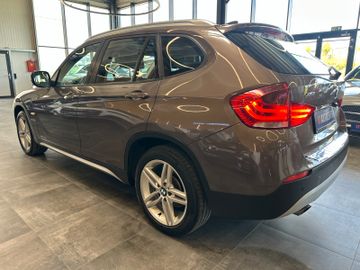 BMW X1 18 d xDrive *Navi*Pano*BiXenon*AHK*